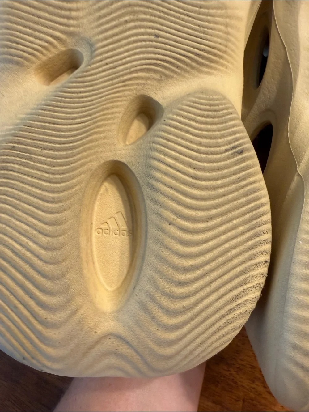 adidas Yeezy Foam Runner Sulfur Desert Sand Men's Size 10 Slip On Clog